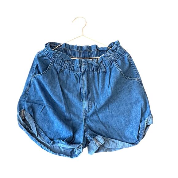 H&M denim elastic waist shorts size 12 - Picture 1 of 8